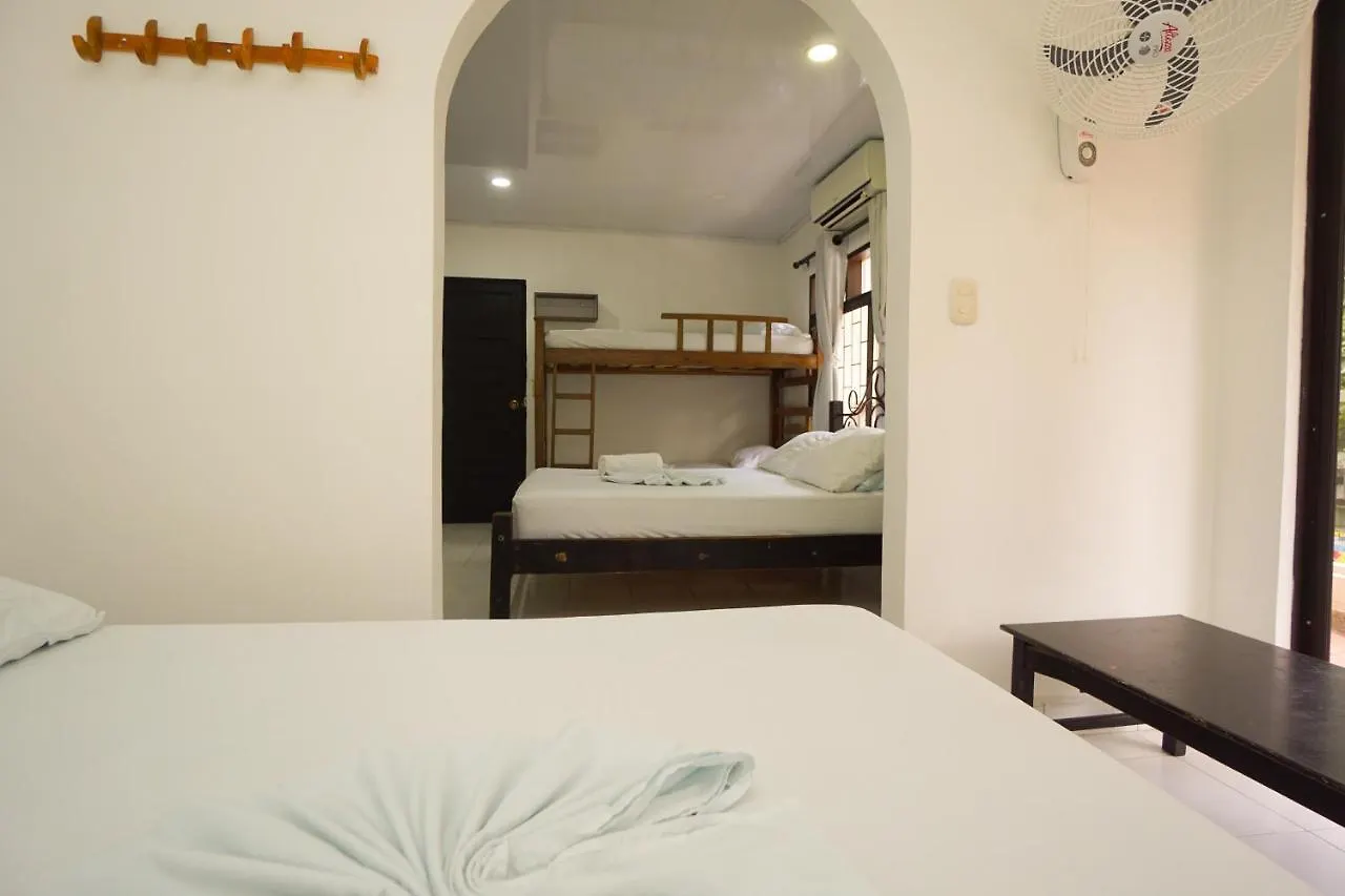 Hostal Paraiso Tayrona Santa Marta  Hotel Santa Marta (Magdalena)